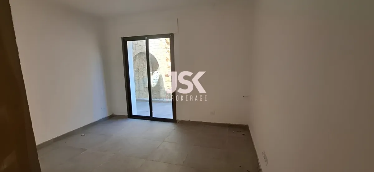 Apartment for Sale in Broummana, Lebanon - 1 bed, 1 bath