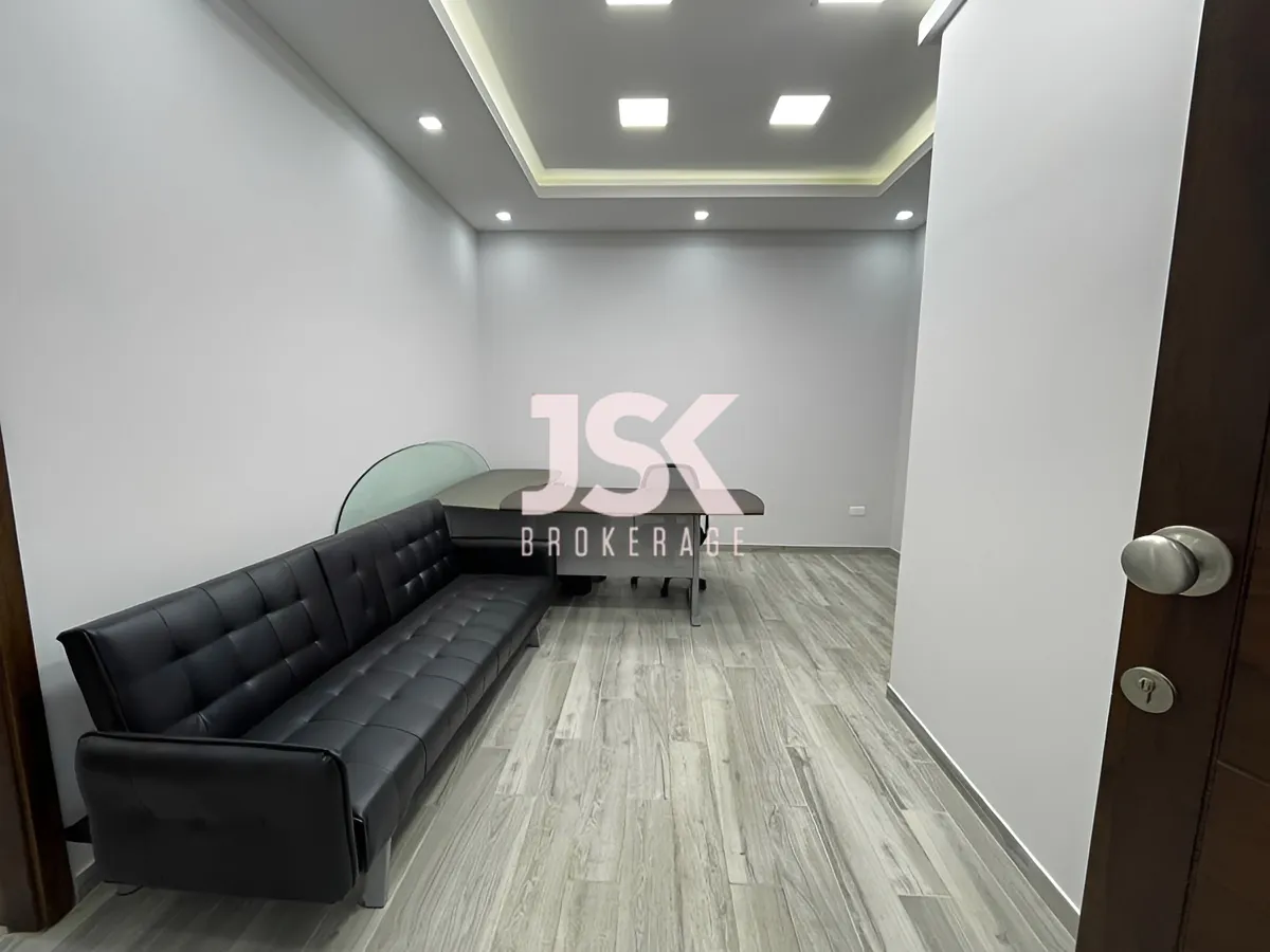 Office for rent in Batroun