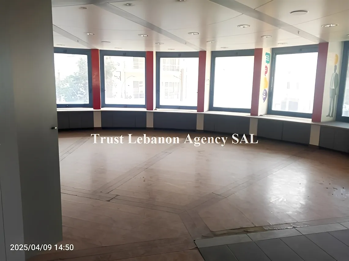 Office for rent in Beirut, Mina El Hosn