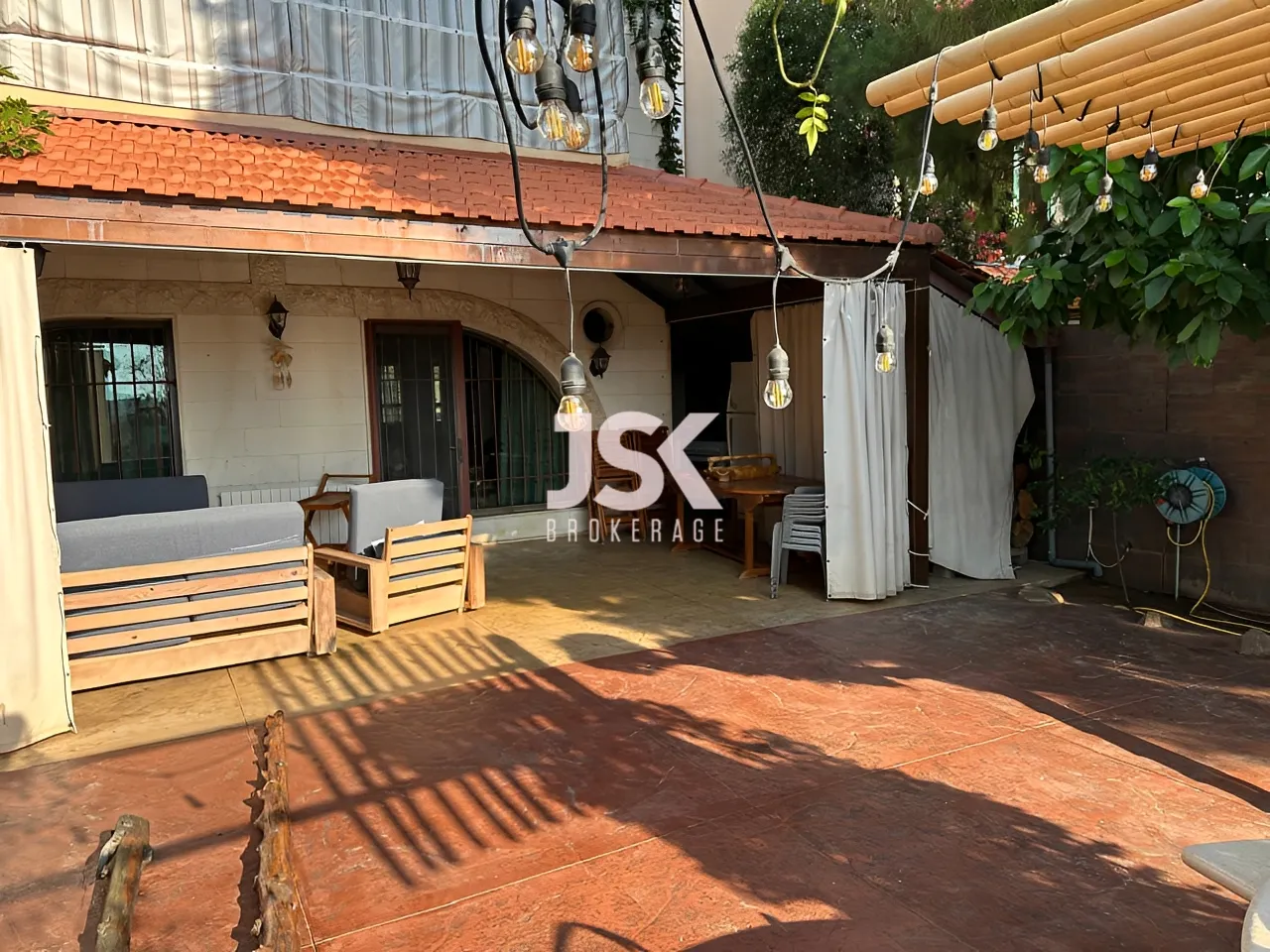 Duplex for Sale in Aamchit