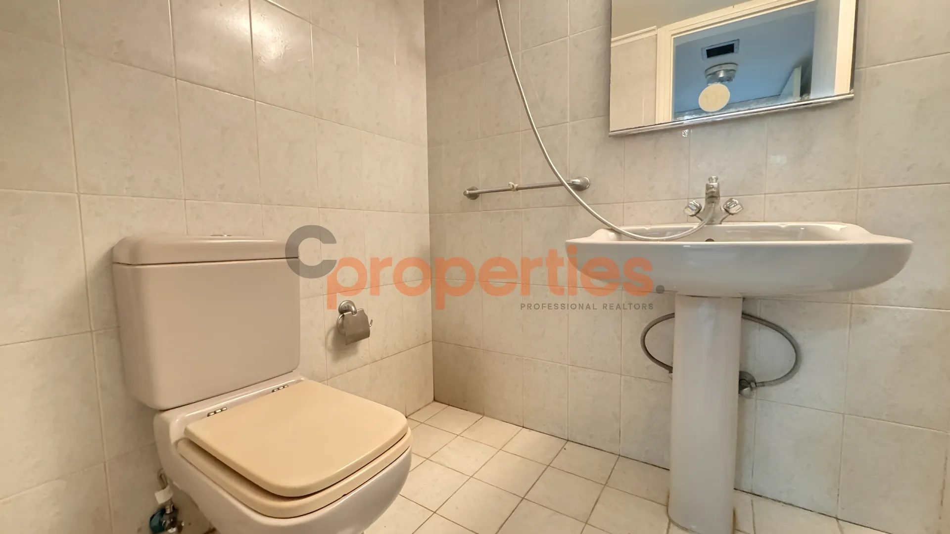 Office for Rent in Aaoukar