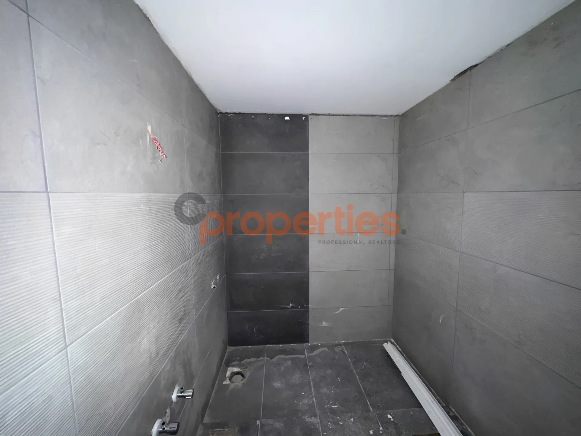 Apartment for Sale in Cornet Chahwan