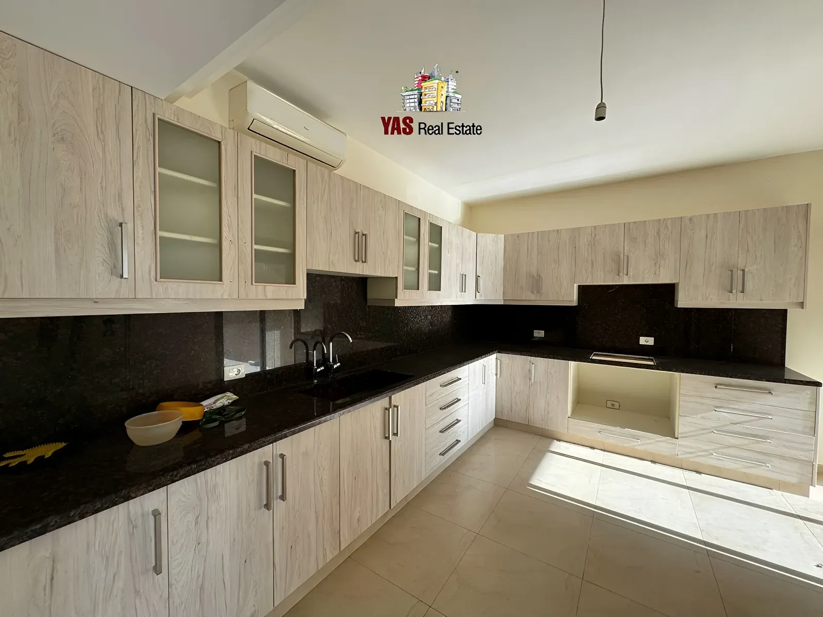 Apartment for Sale in Ballouneh