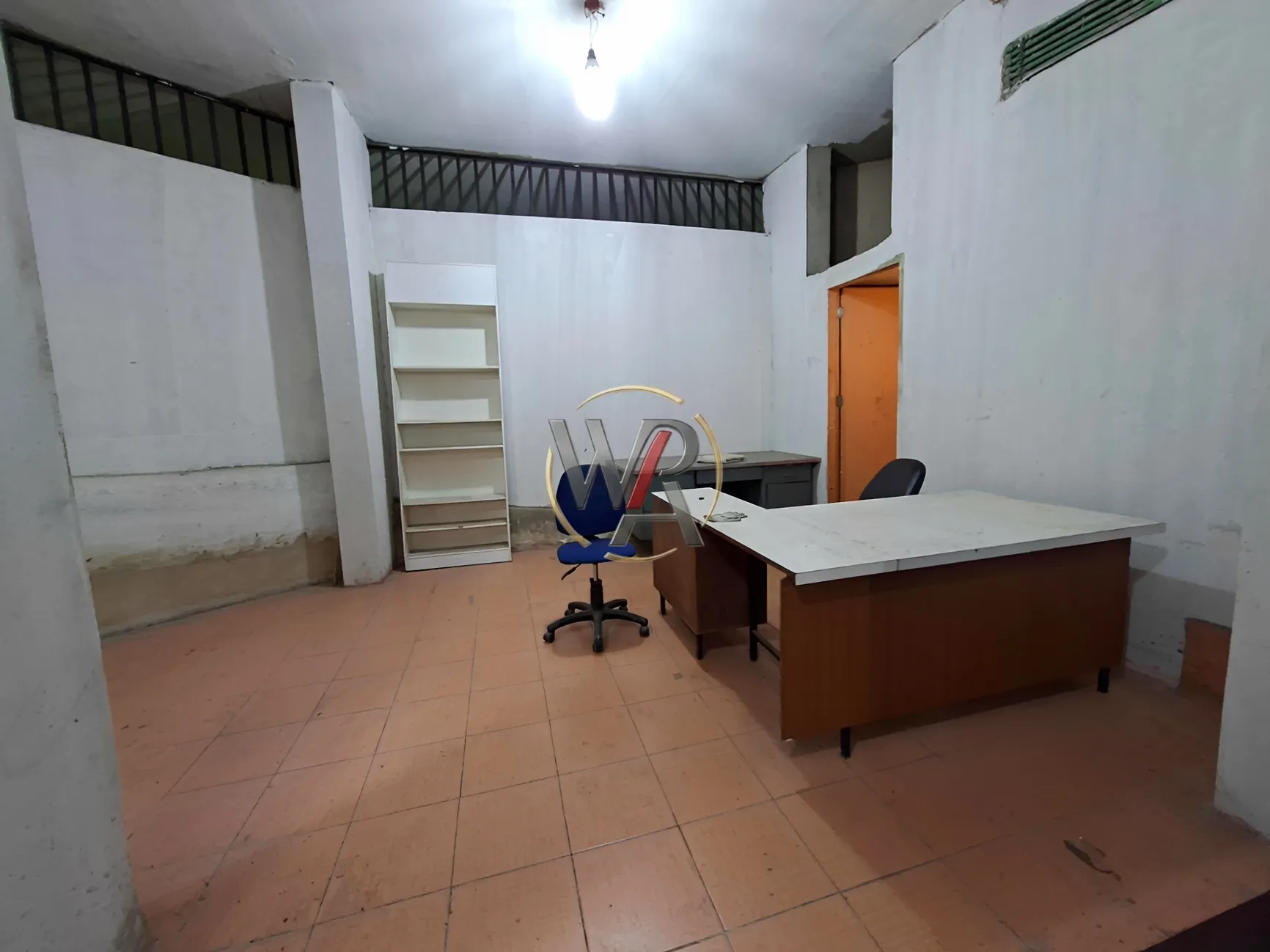 Warehouse for rent in Dekwaneh