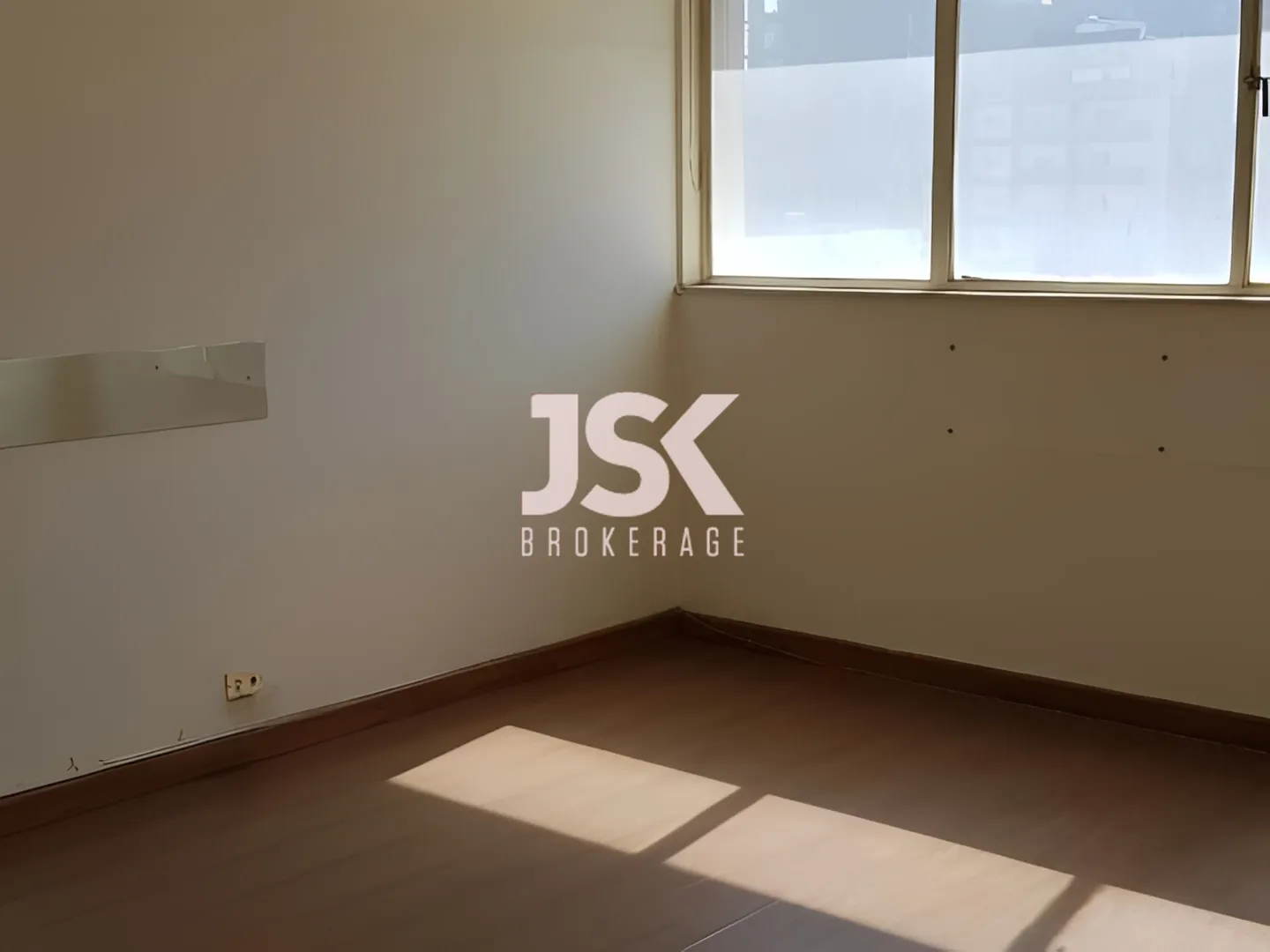 Office for rent in Badaro