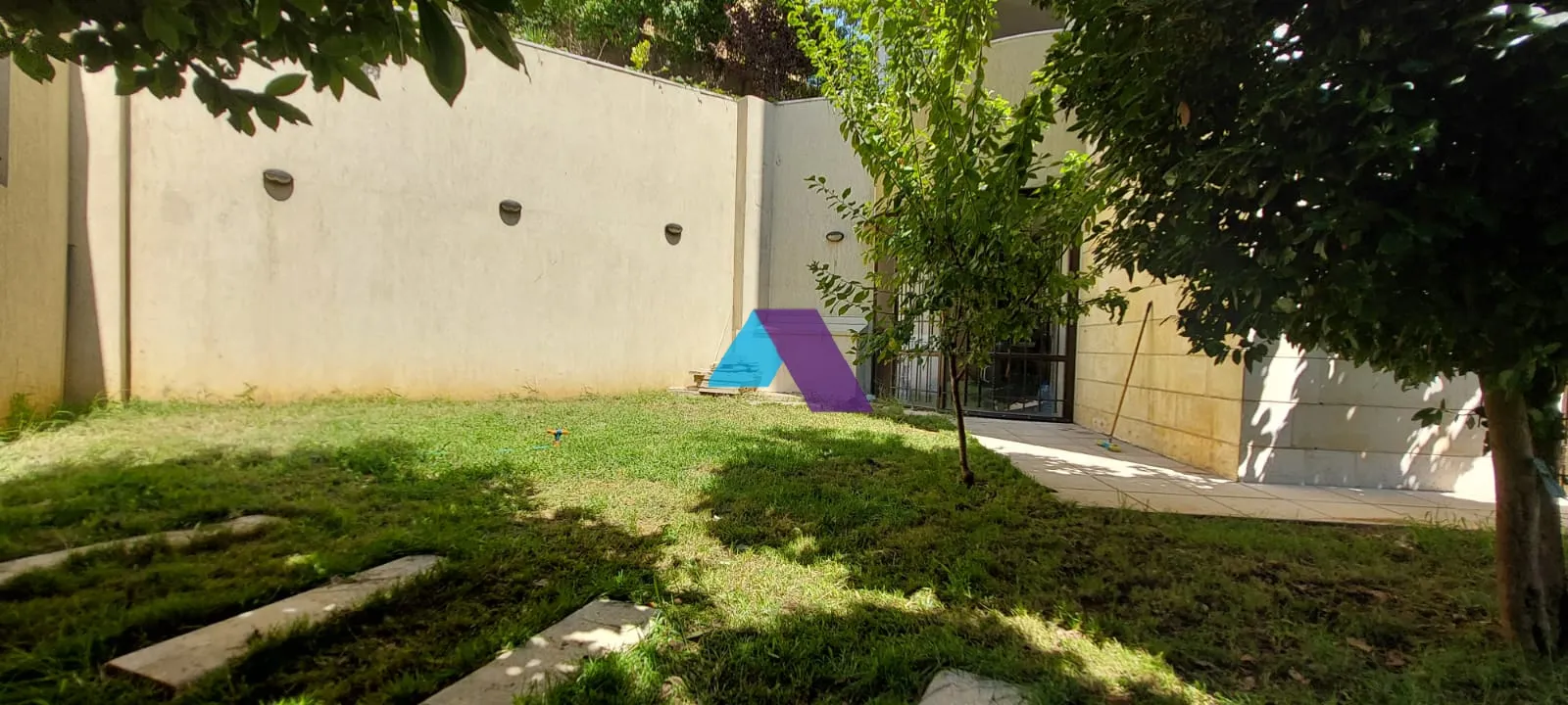 Apartment for Sale in Broummana - 4 bed, 5 bath