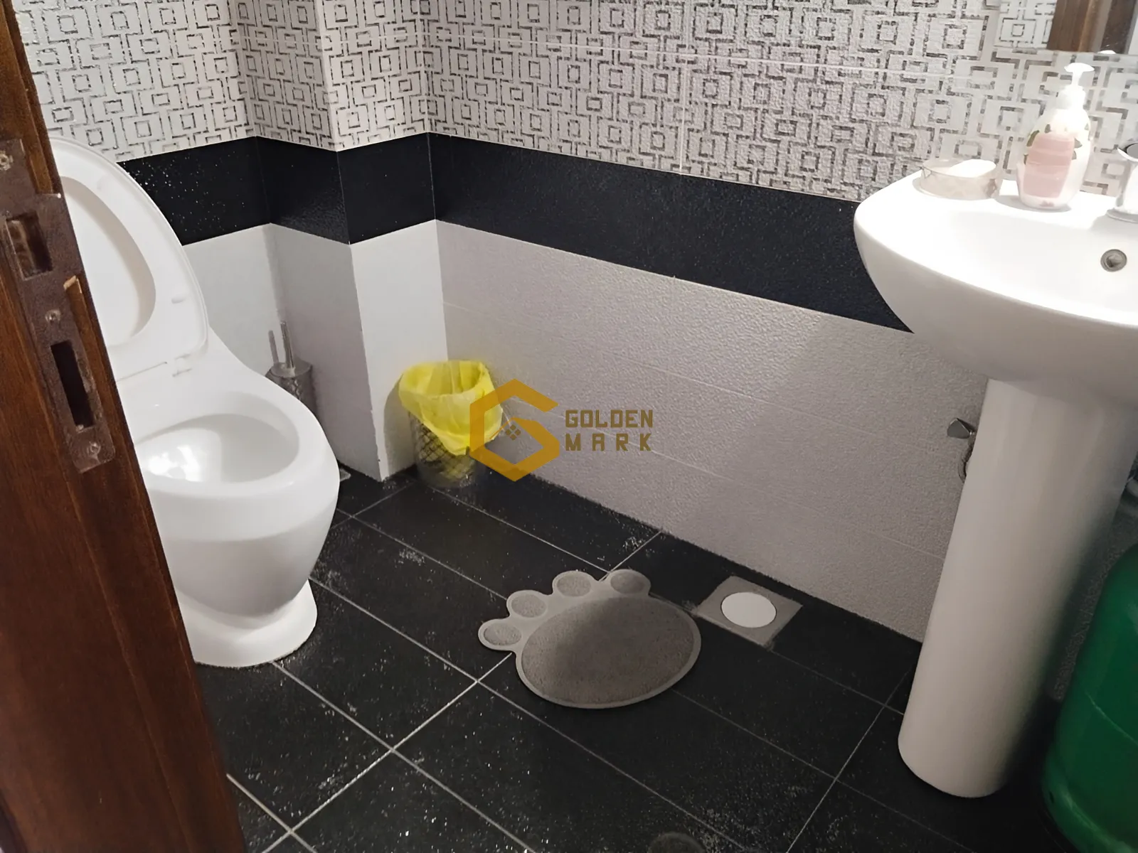 Apartment for Sale in Aamchit
