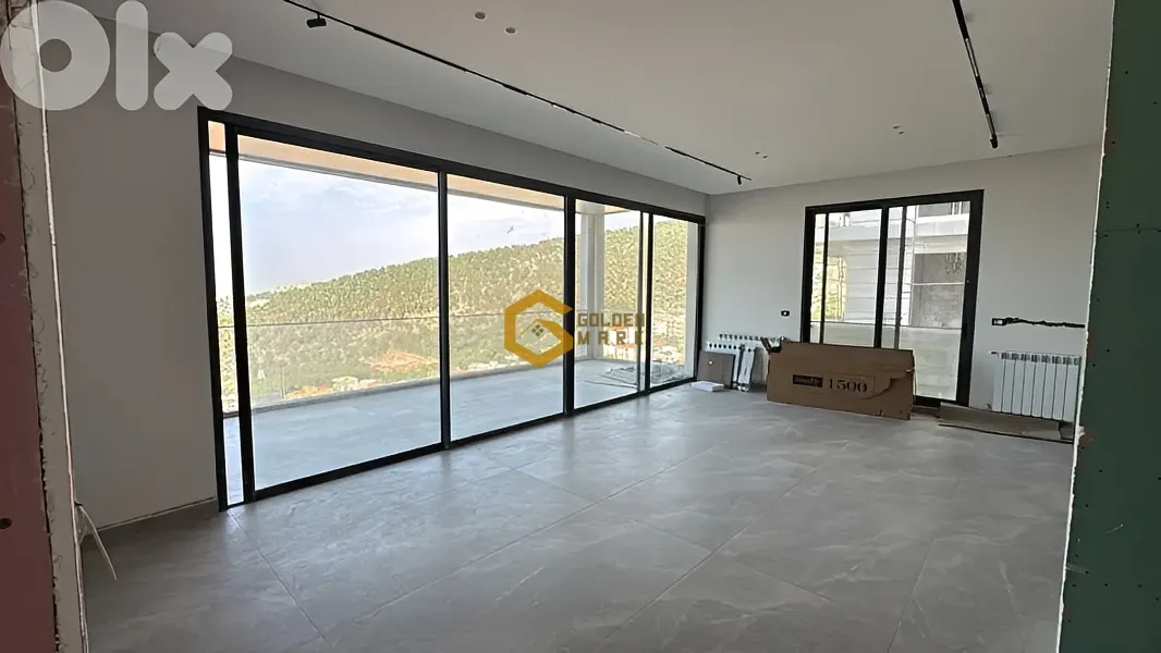 Apartment for Sale in Broummana - 3 bed, 4 bath