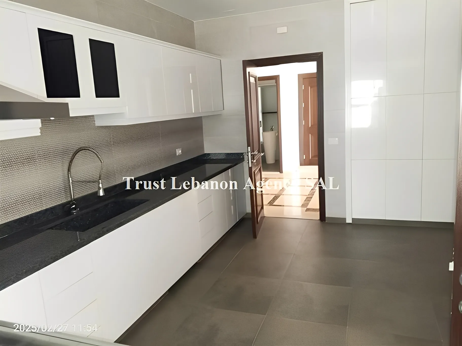 Apartment for Sale in Jnah Beirut Lebanon - 4 bed, 4 bath