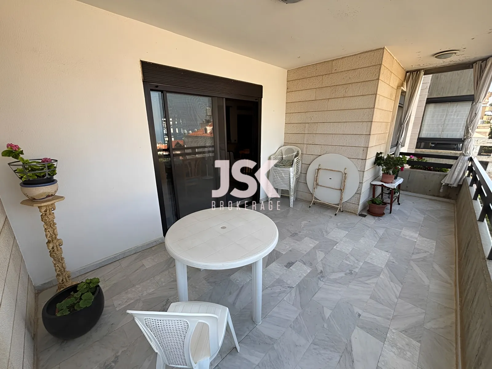 Apartment for Sale in Beit El Chaar