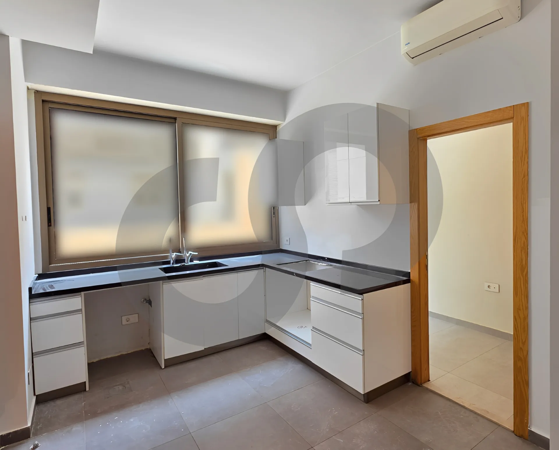 Apartment for Sale in Baabda - 3 bed, 5 bath