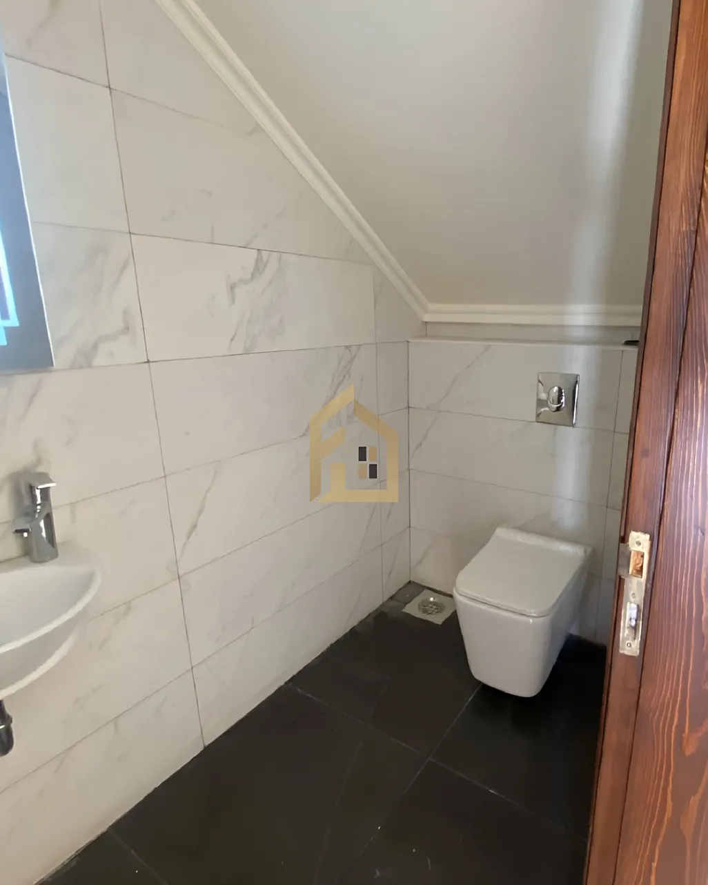 Chalet for sale in Faraiya, Lebanon