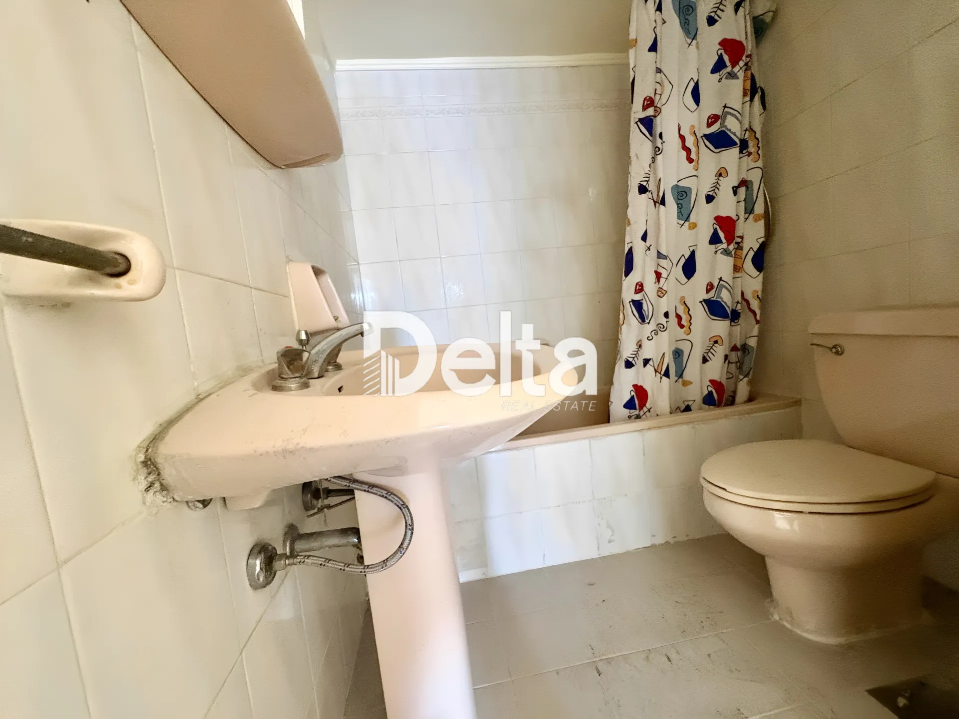 Apartment for sale in Mar elias, beirut, lebanon