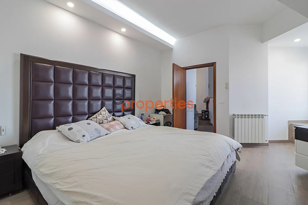 Duplex for Sale in Bqennaya