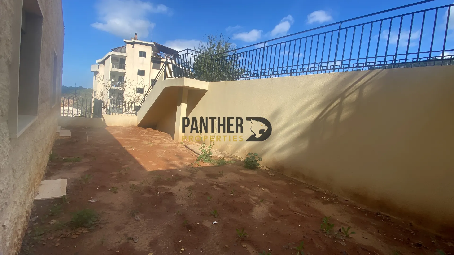Apartment for sale in Jouret al ballout, lebanon - 3 bed, 3.0 bath