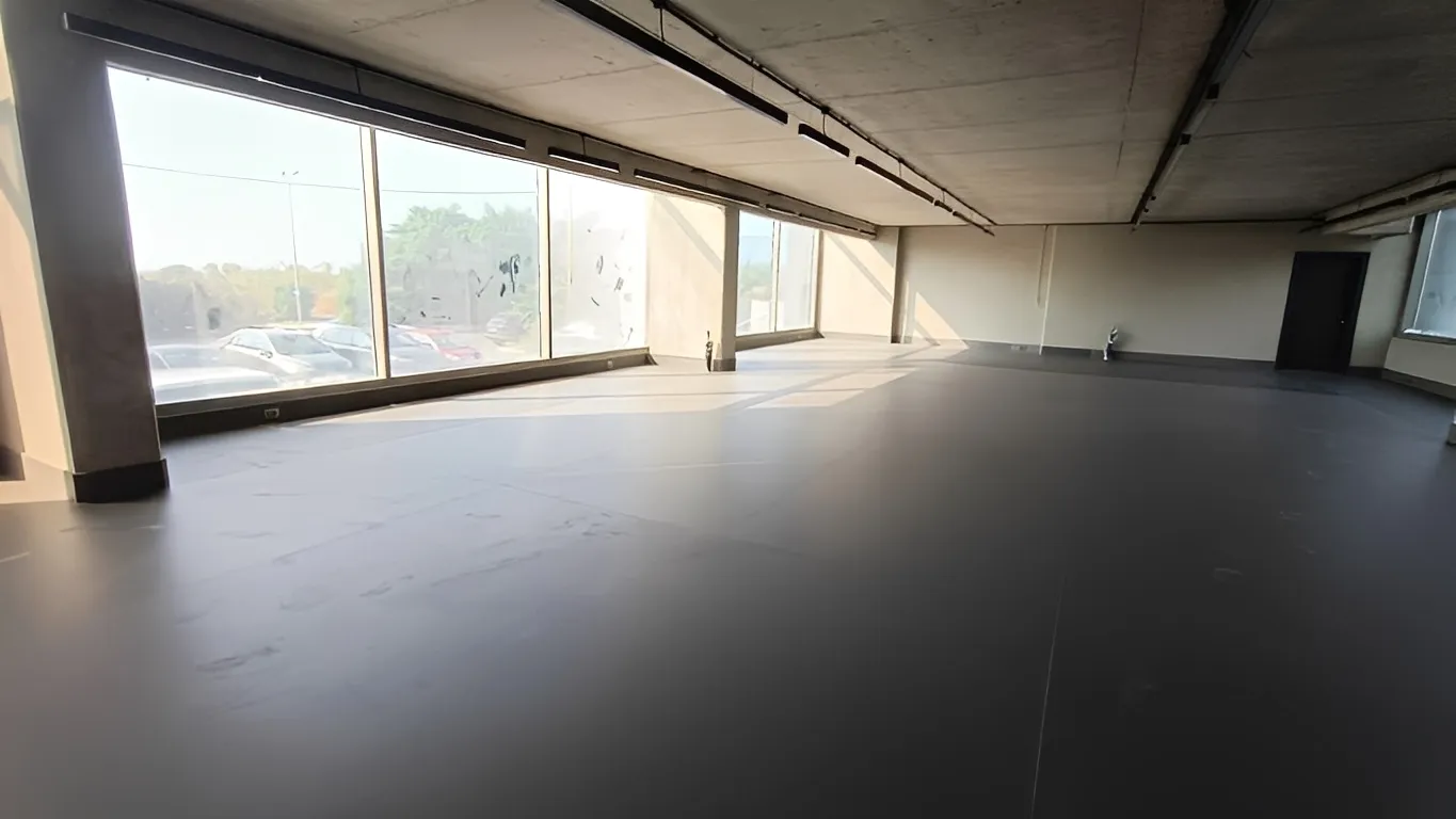 Commercial Property For Rent in Metn