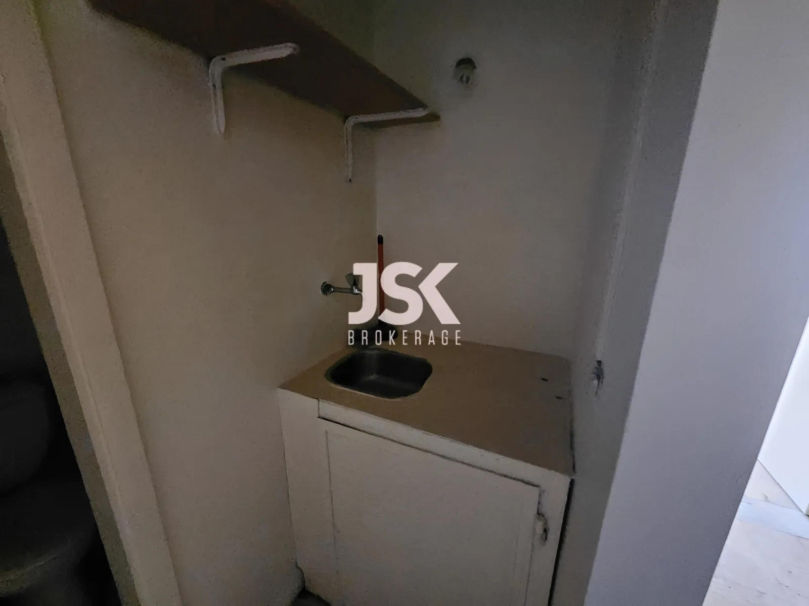 Office for Rent in Bourj Hammoud