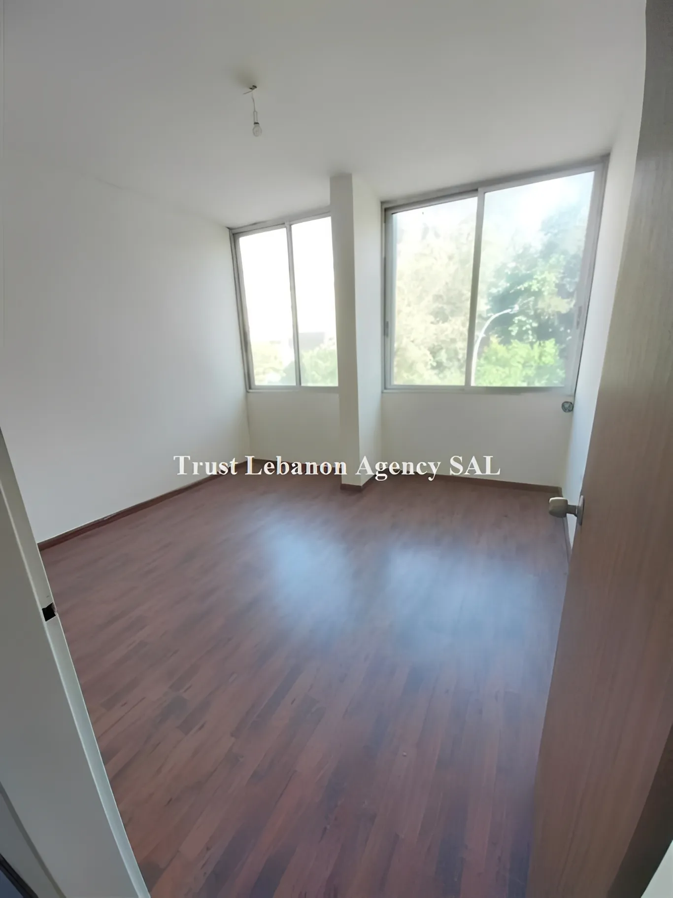 Office for rent in Beirut, Adliyeh