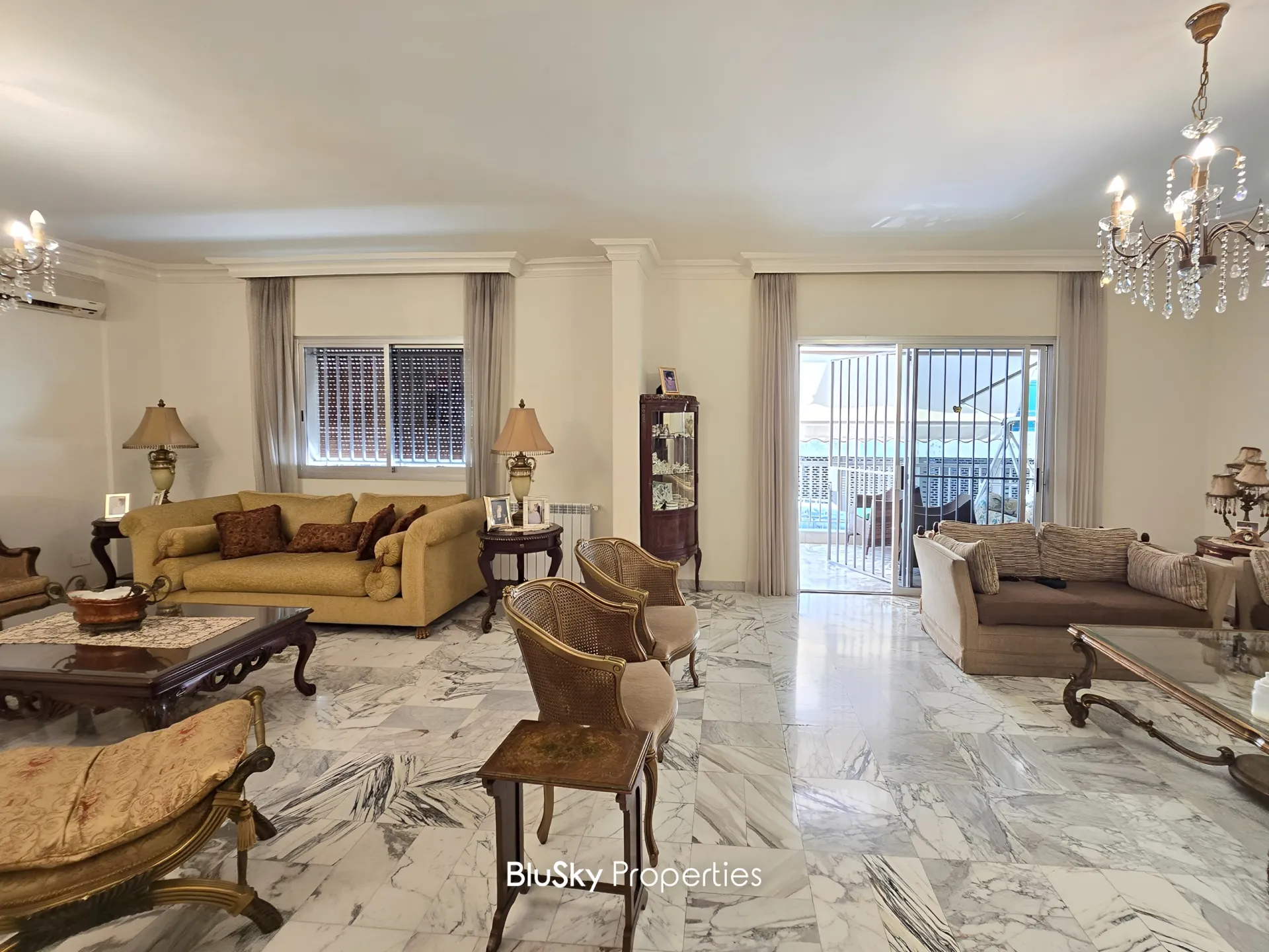 Apartment for sale in Mansourieh