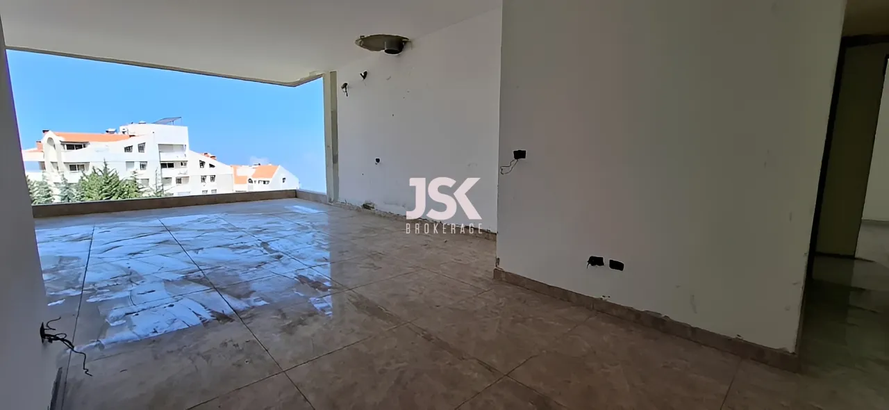 Apartment for Sale in Ajaltoun
