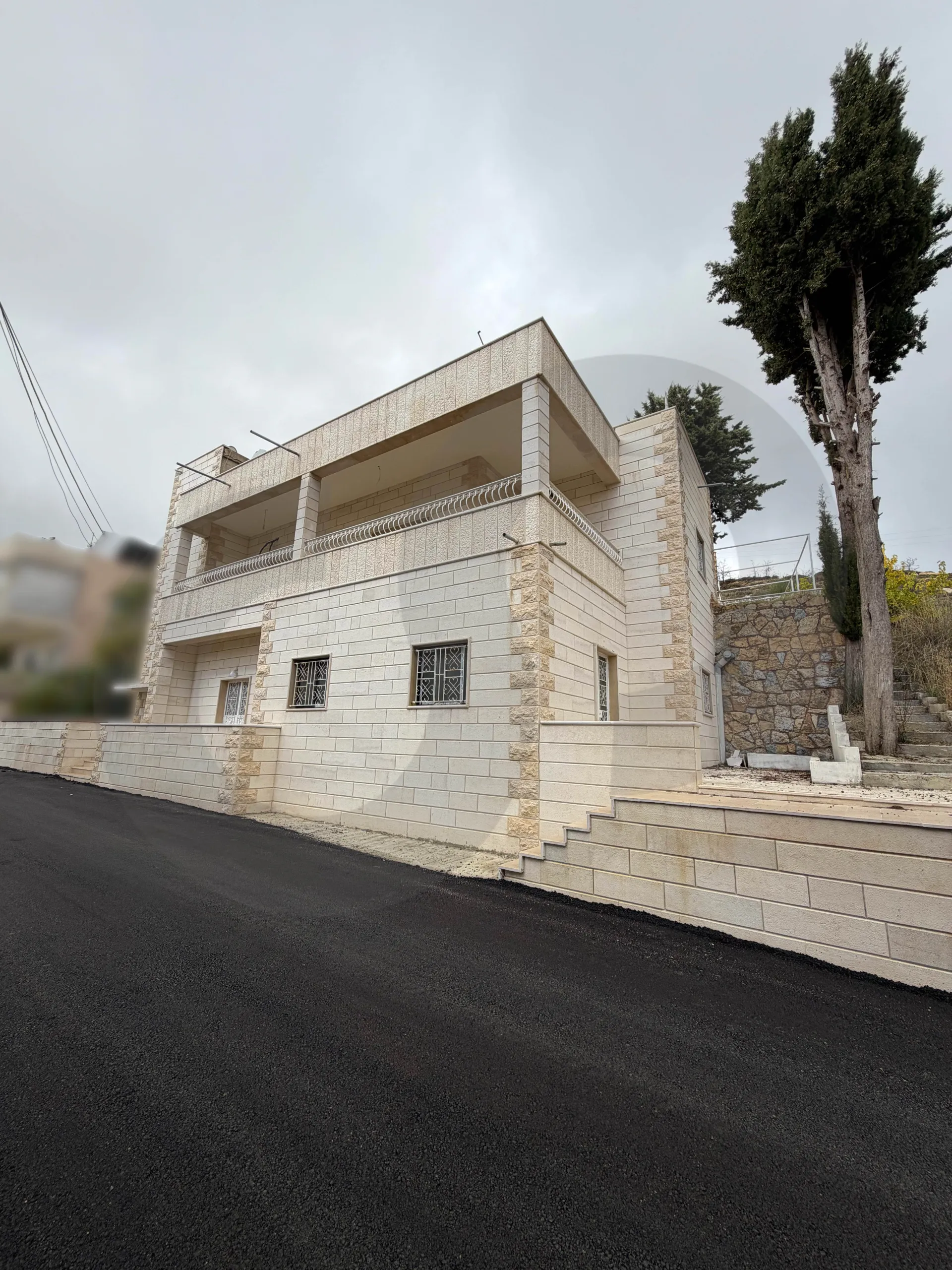 Apartment for Sale in Bhamdoun