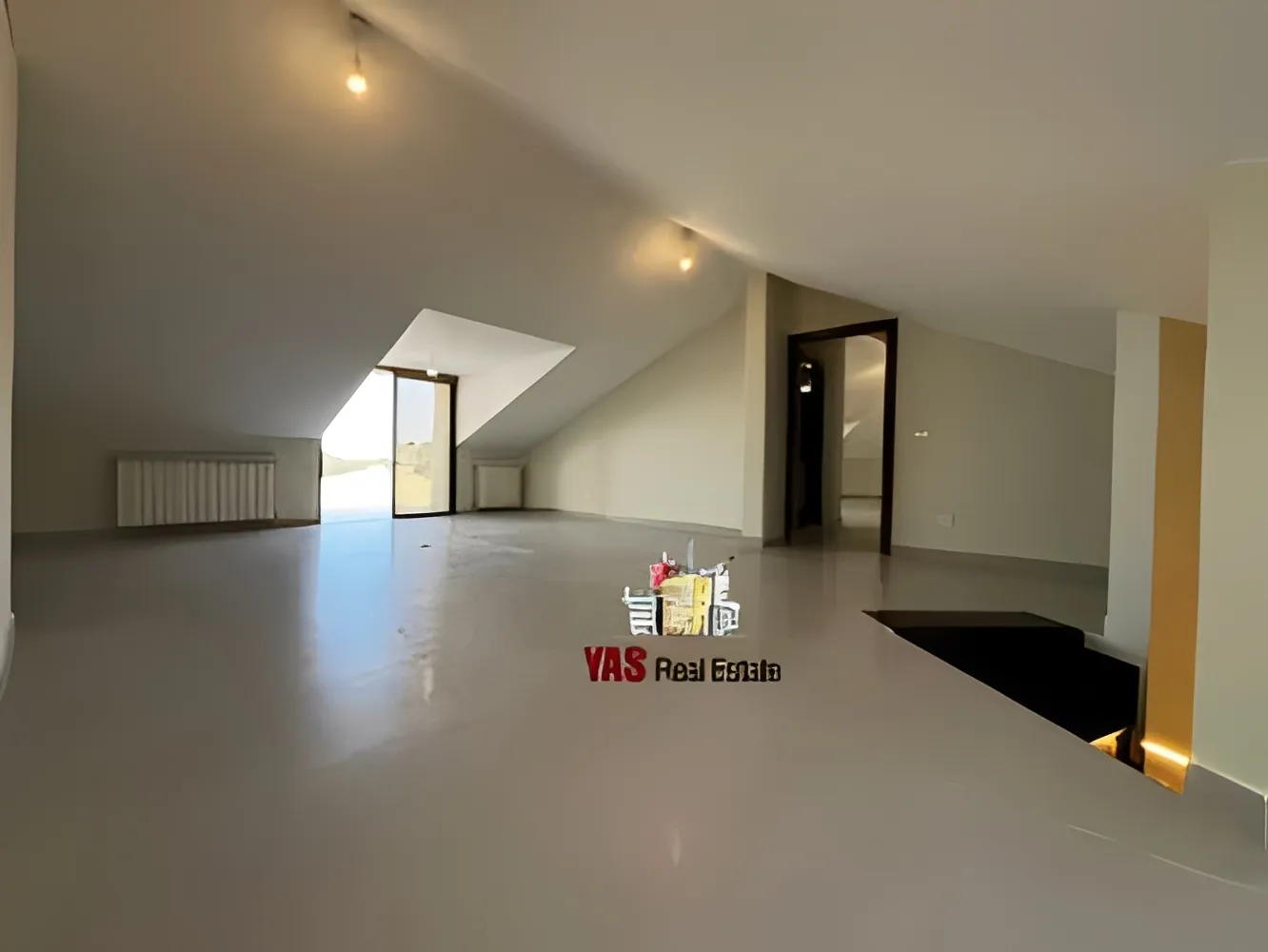 Apartment for Rent in Ballouneh