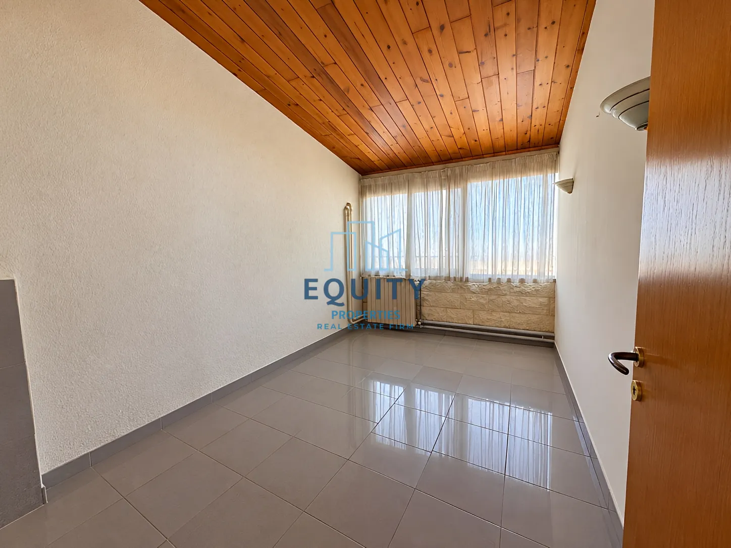 Apartment for sale in Ain Aar
