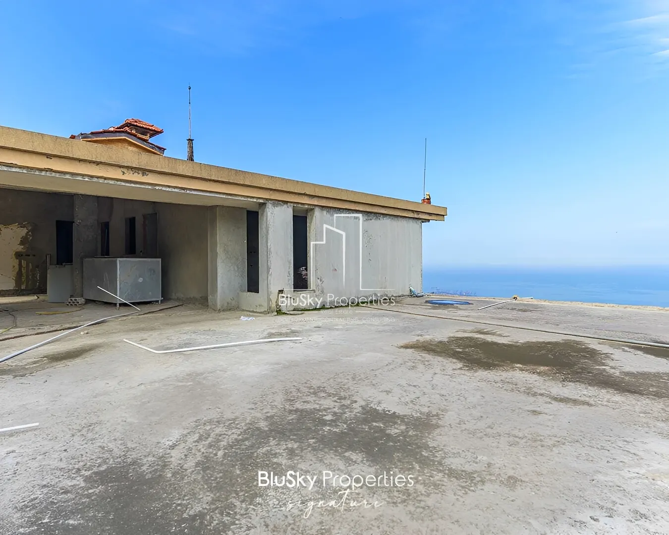 Villa for Sale in Beit Meri - 8 bed, 10 bath