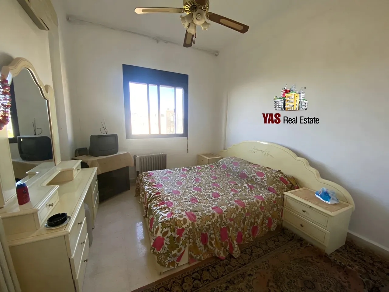 Apartment for Sale in Aaoukar, Lebanon - 2 bed, 2 bath