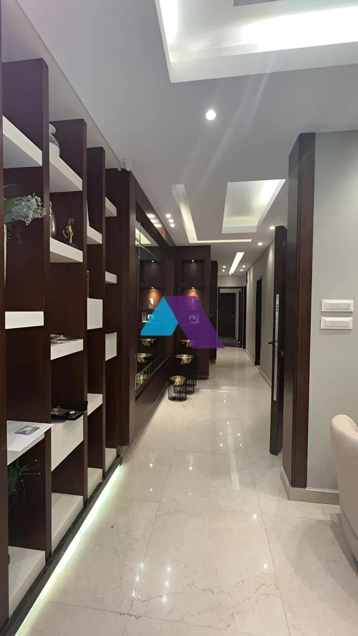 Apartment for Sale in Mar Takla - 3 bed, 4 bath