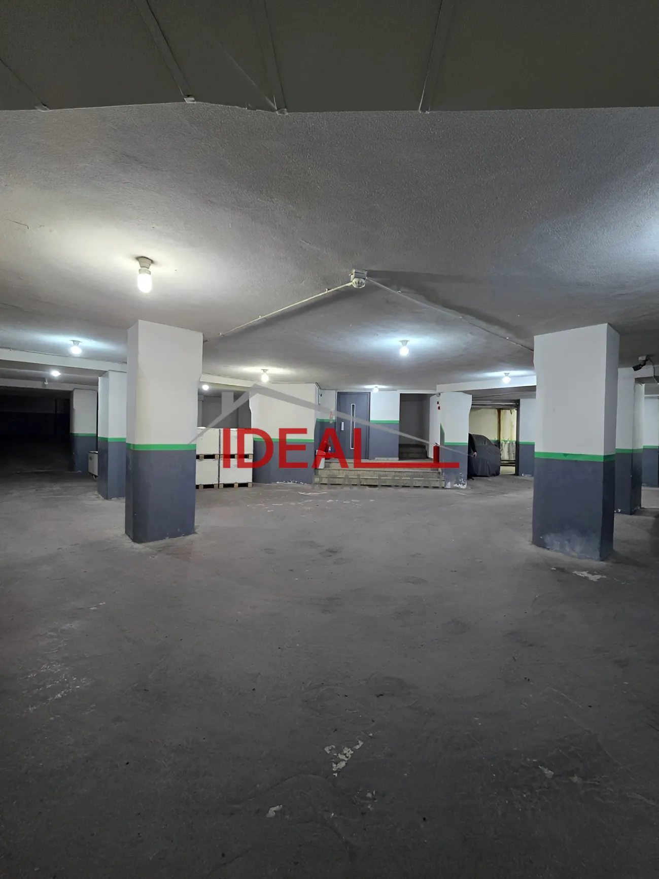 Warehouse for sale in Dekwaneh, Lebanon
