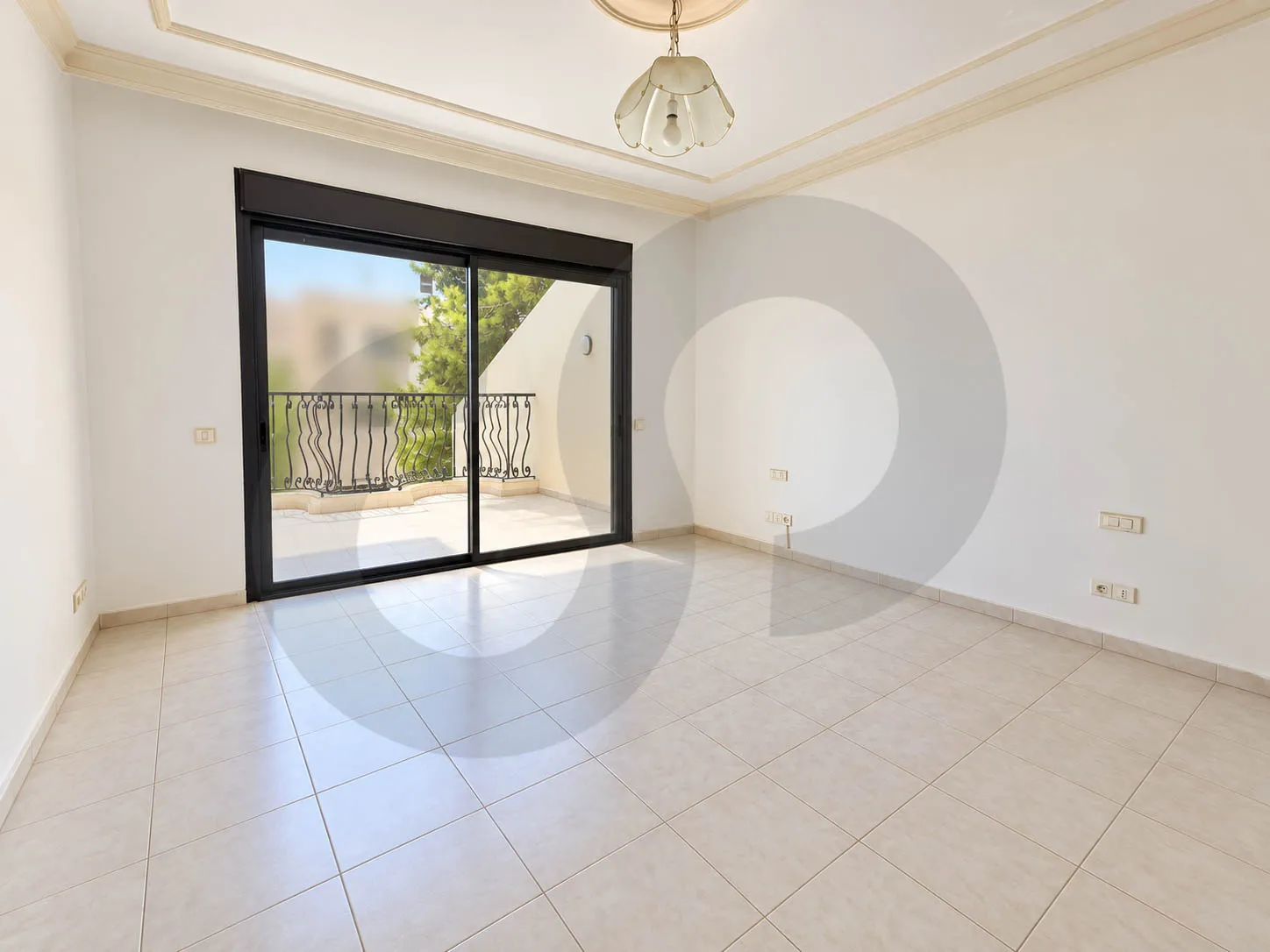Apartment for Sale in Haret Sakher