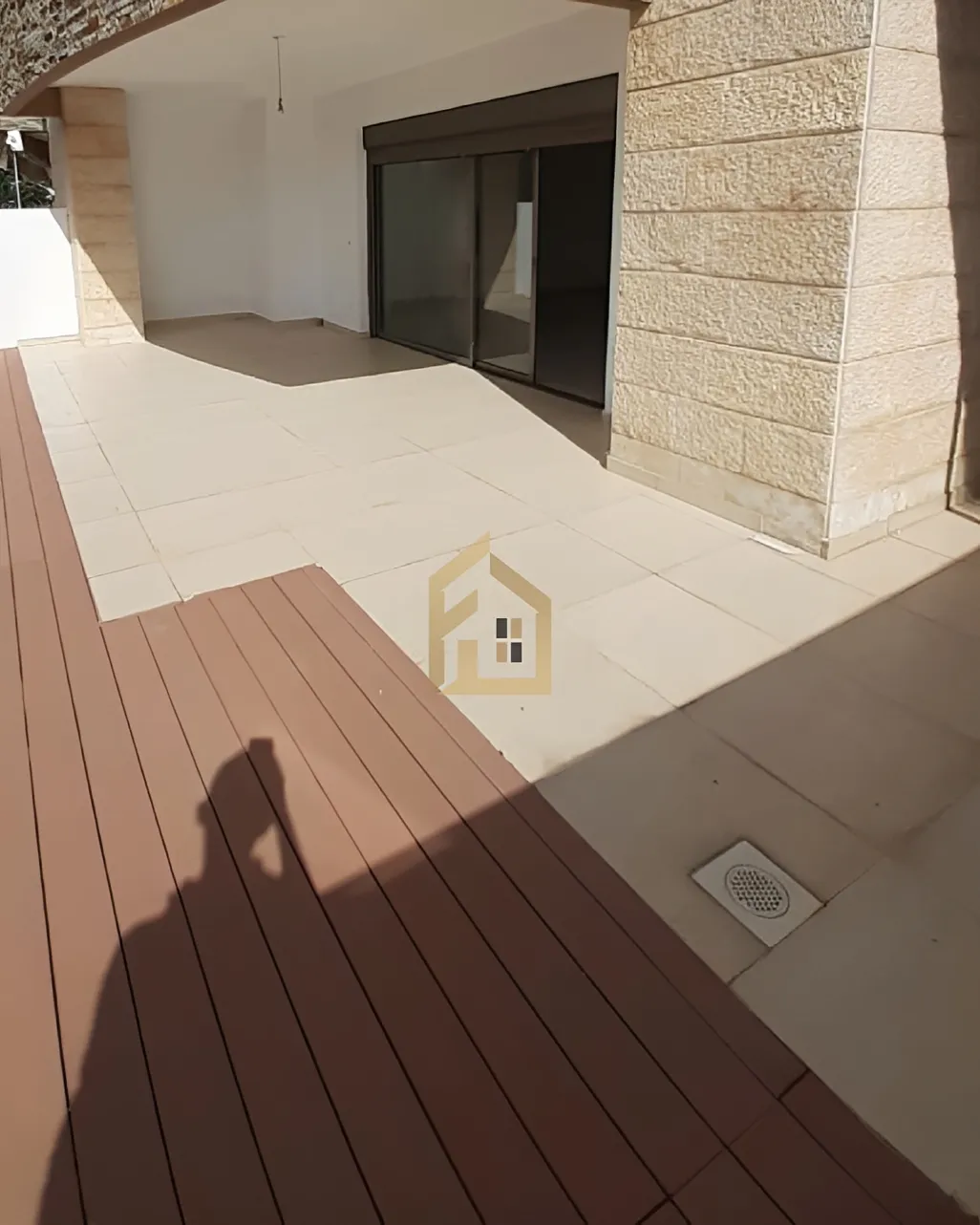 Apartment for sale in Oyoun, Lebanon - 3 bed, 5 bath