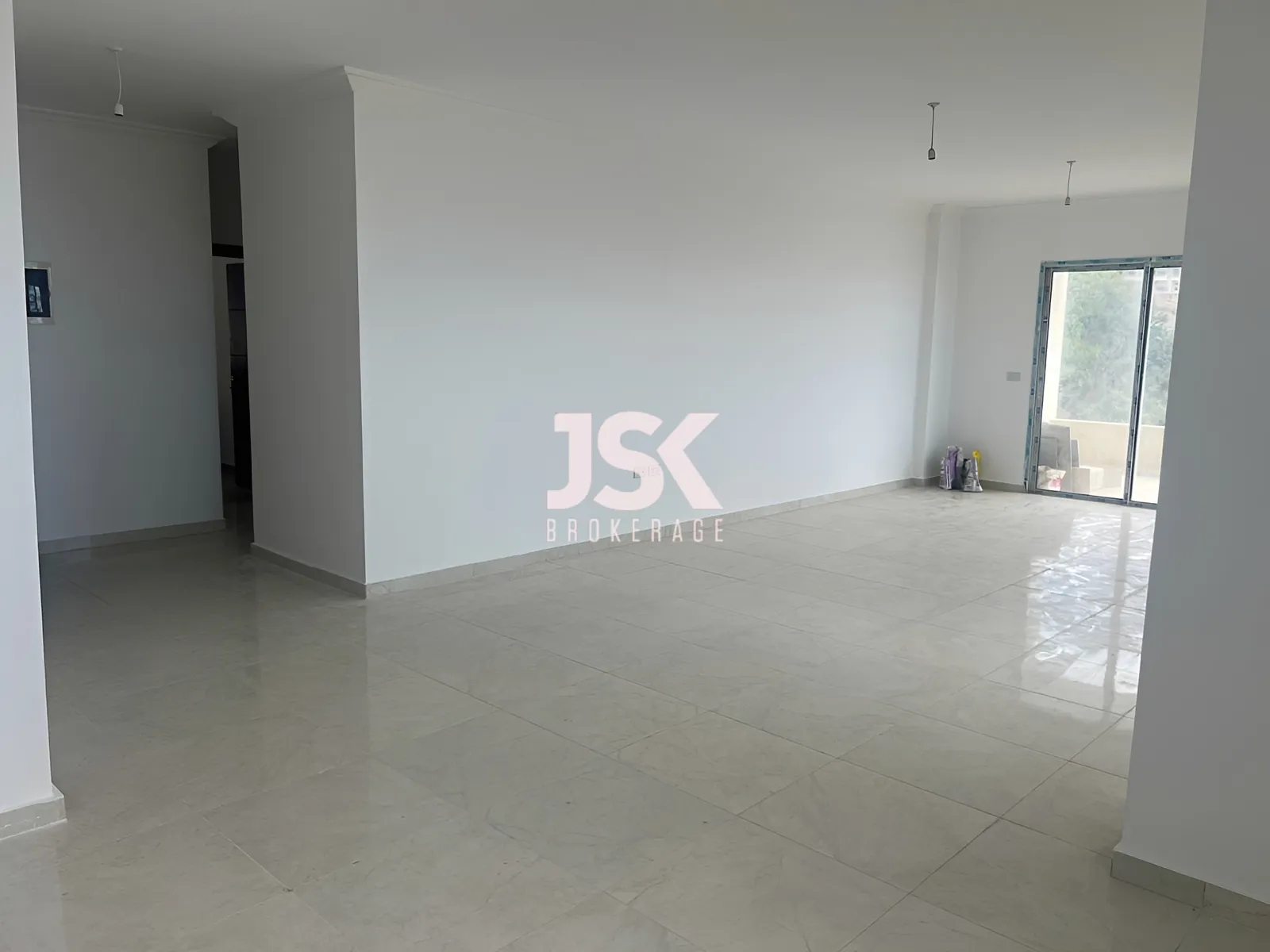 Apartment for Sale in Bchamoun - 2 bed, 3 bath
