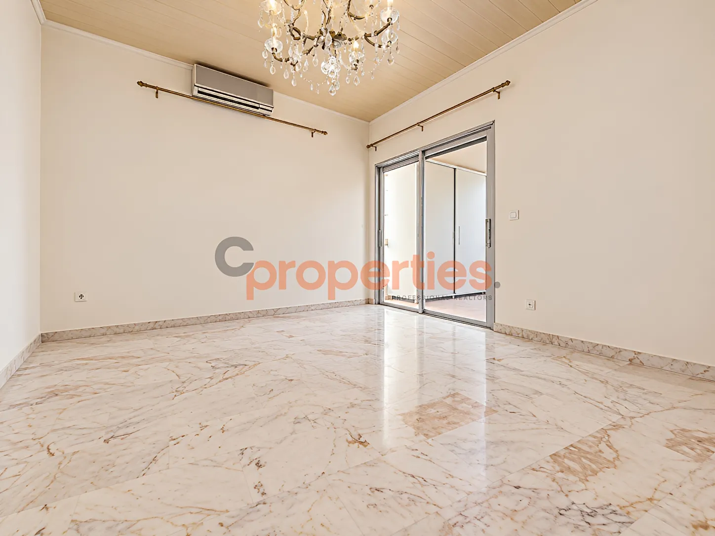 Apartment for Sale in Verdun
