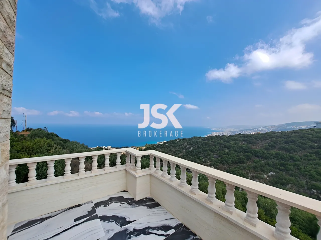 Villa for Sale in Kafr - 4 bath