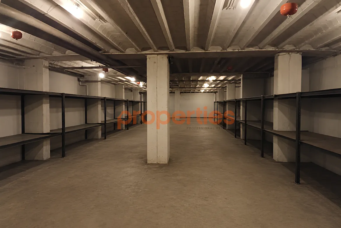 Warehouse for Rent in Mansourieh