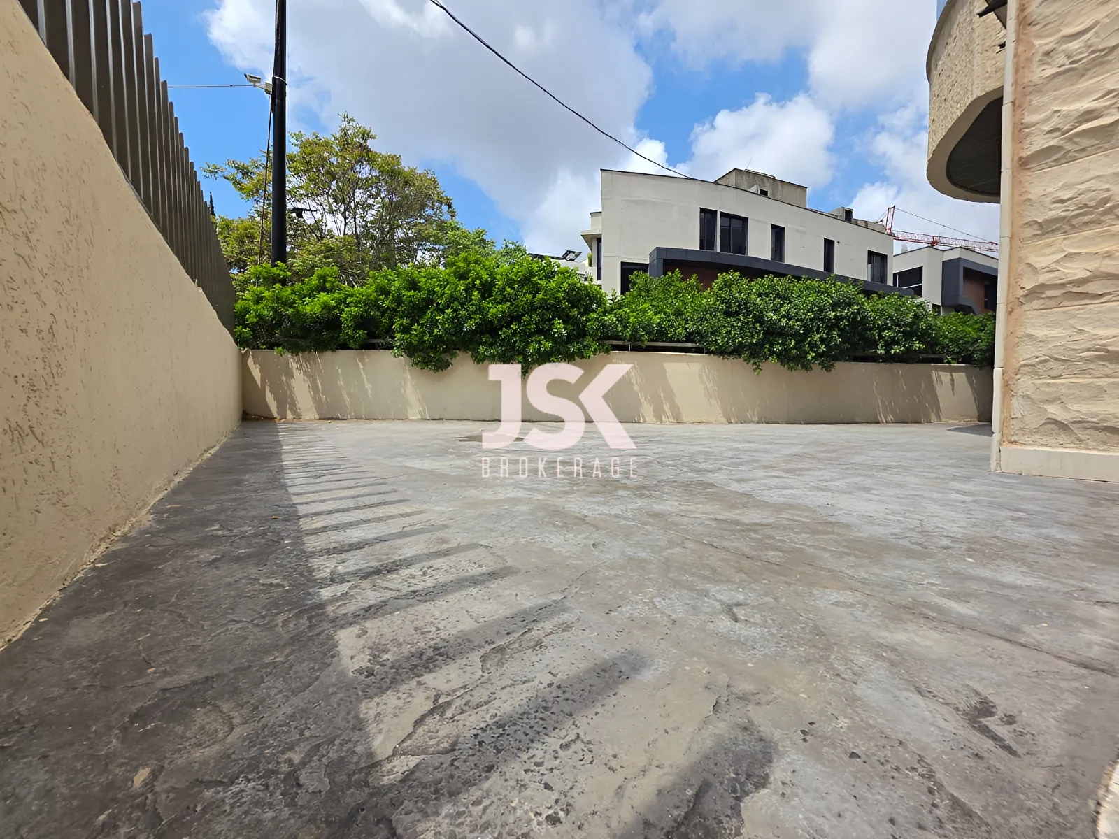 Apartment for Rent in Mar Takla