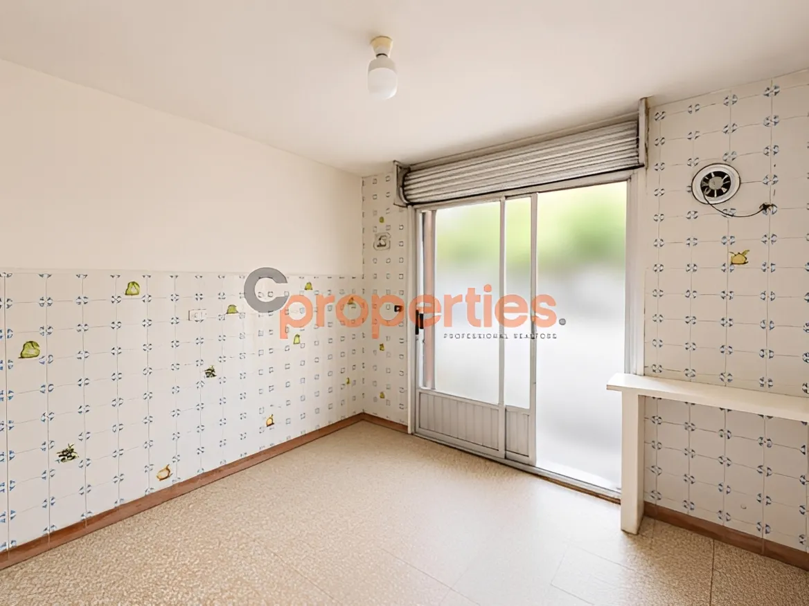 Shop for Rent in Hazmieh