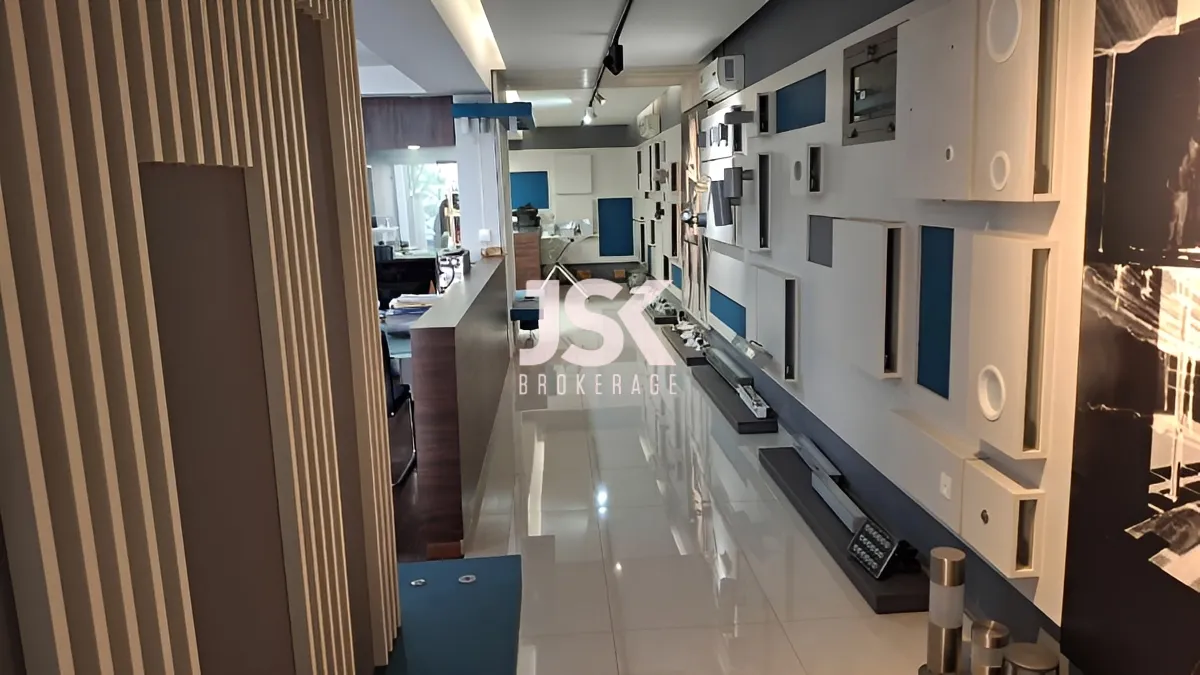 Office for rent in Sin El Fil
