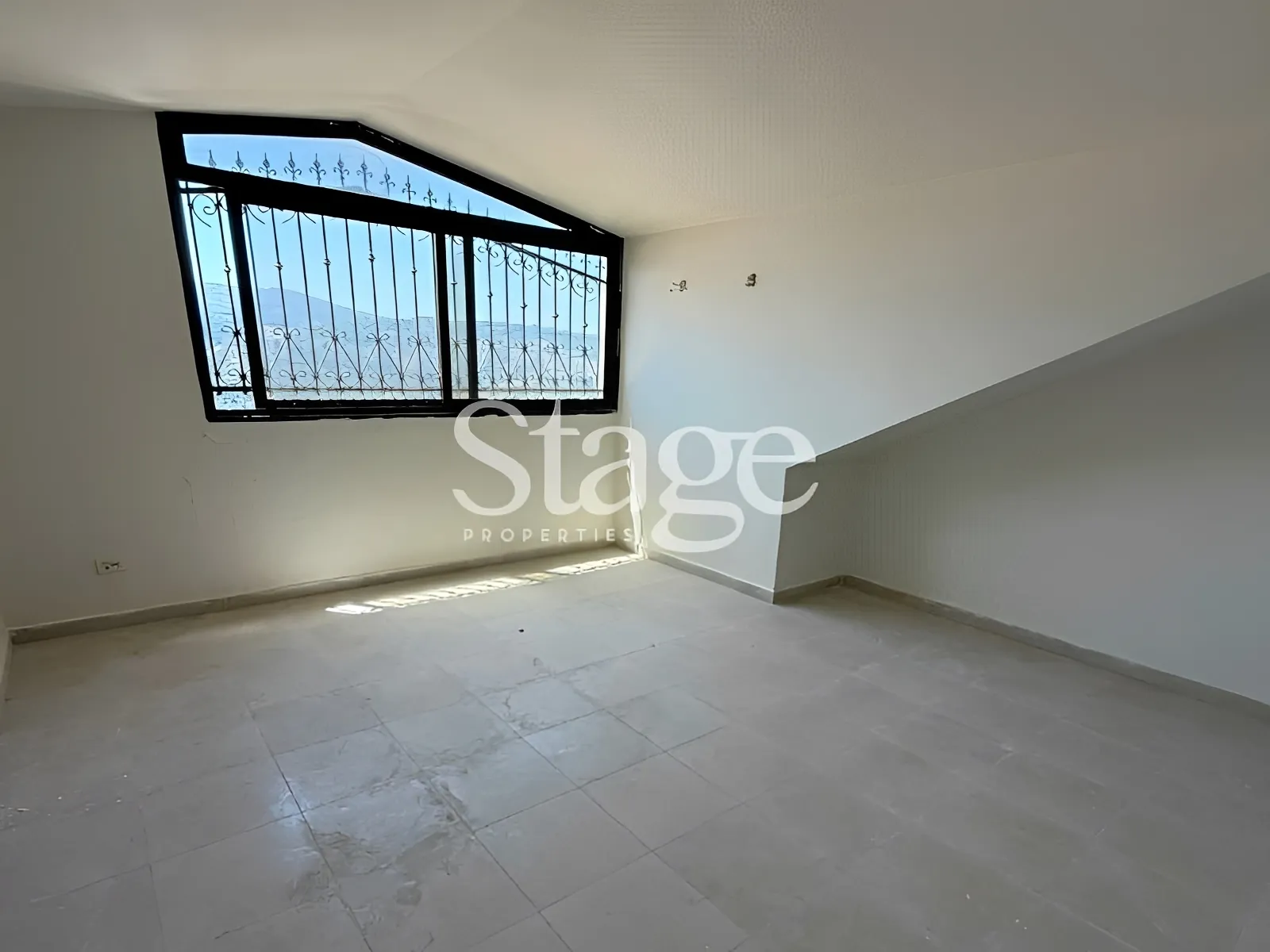 Duplex for sale in Daychounieh, Lebanon - 4 bed, 6 bath