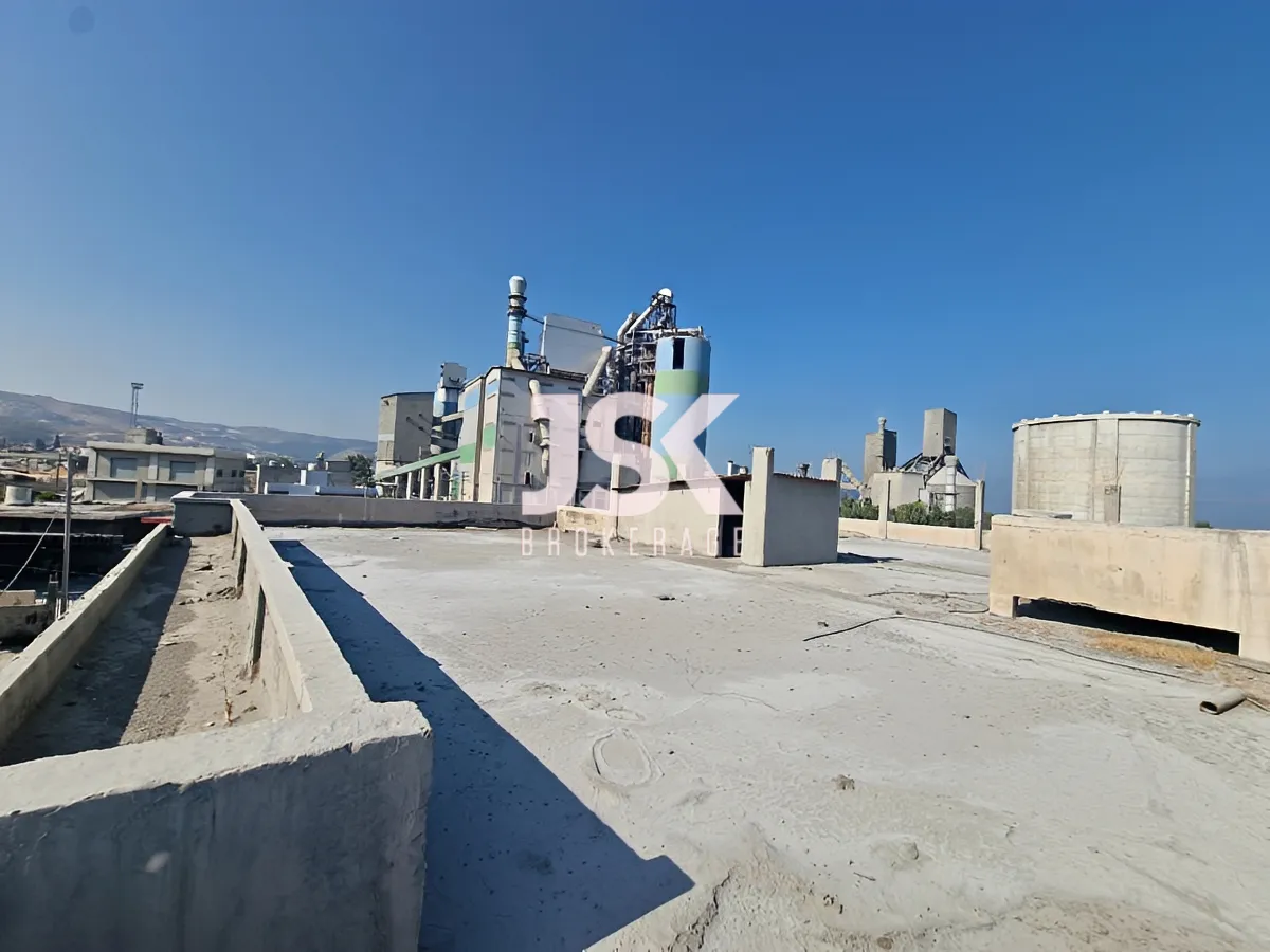 Industrial Unit for Sale in Chekka