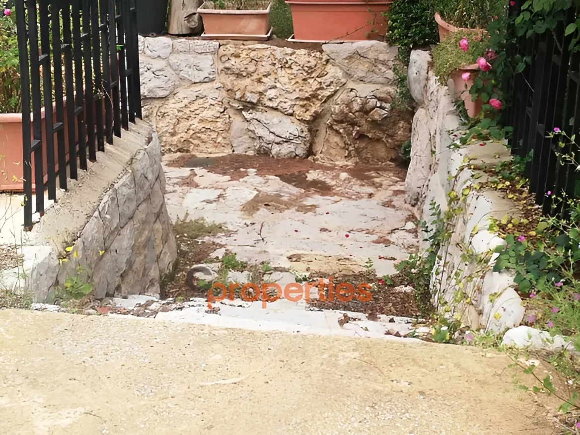 Residential Land for Sale in Ghineh