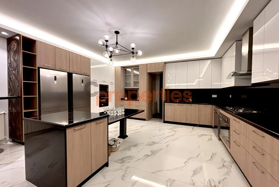 Apartment for Sale in Broummana - 3 bed, 5 bath