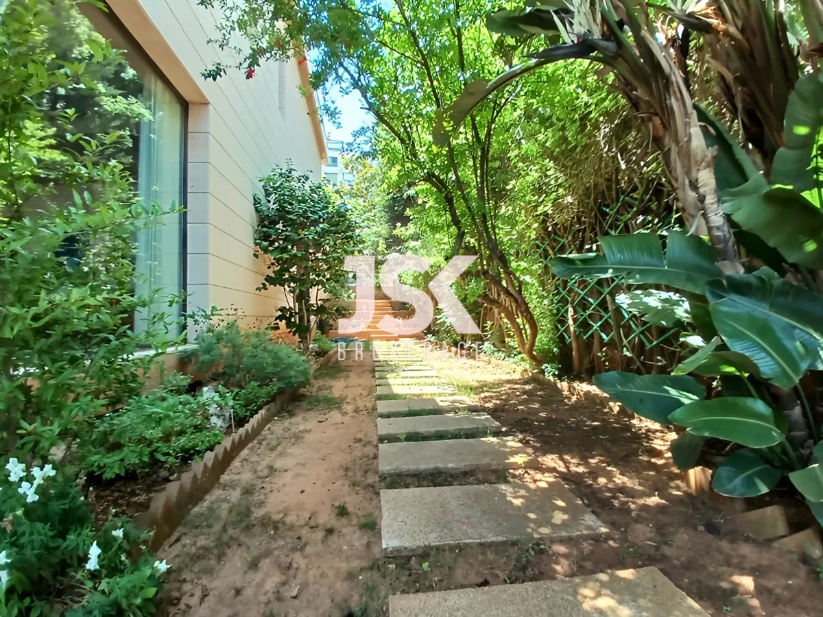 Villa for Sale in Ain Aar, Lebanon