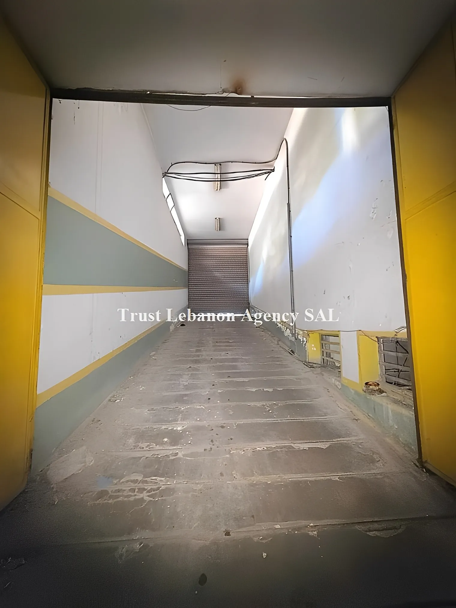 Commercial Property For Rent in Metn, Horsh Tabet