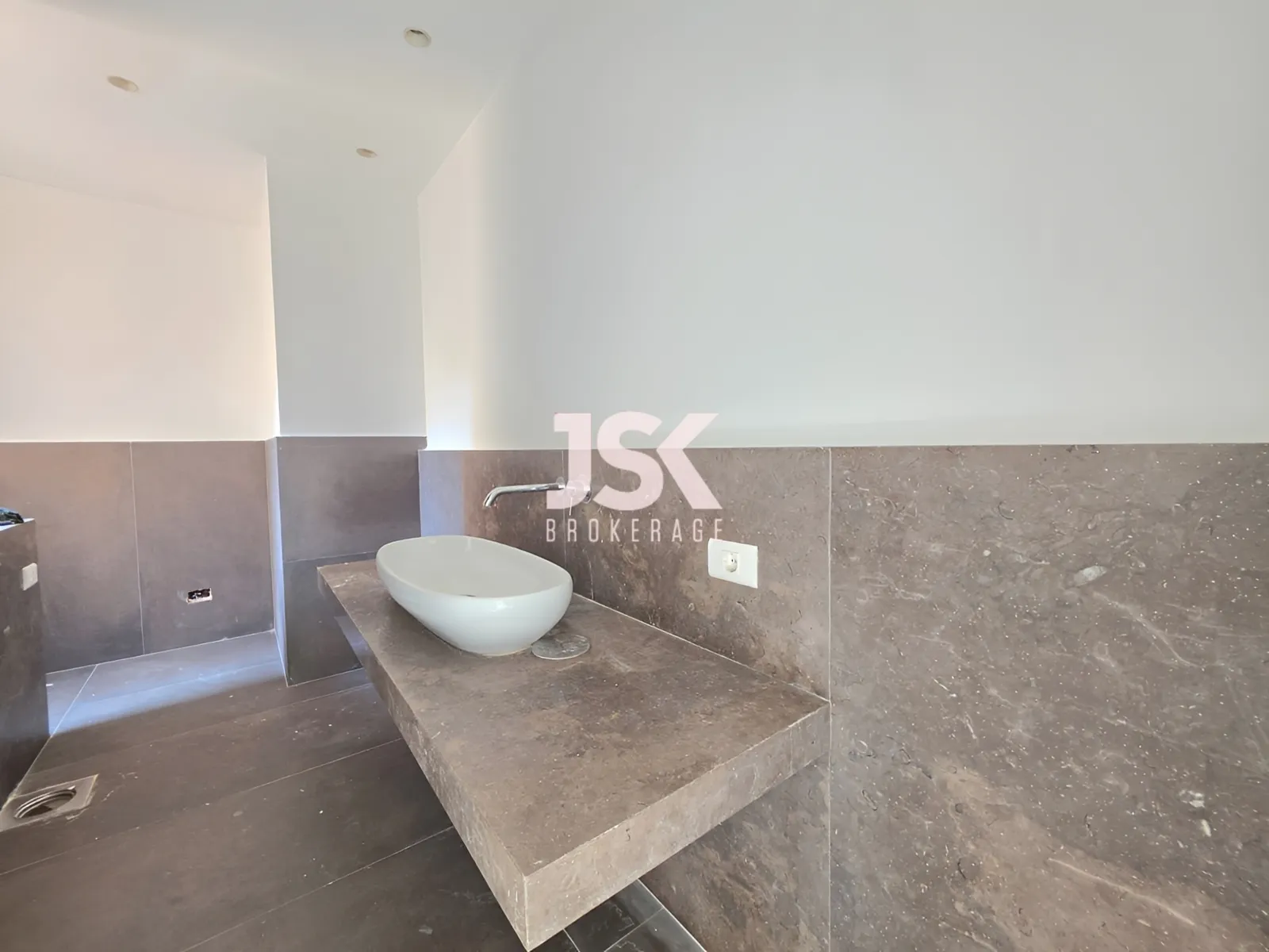 Apartment for Rent in Ras