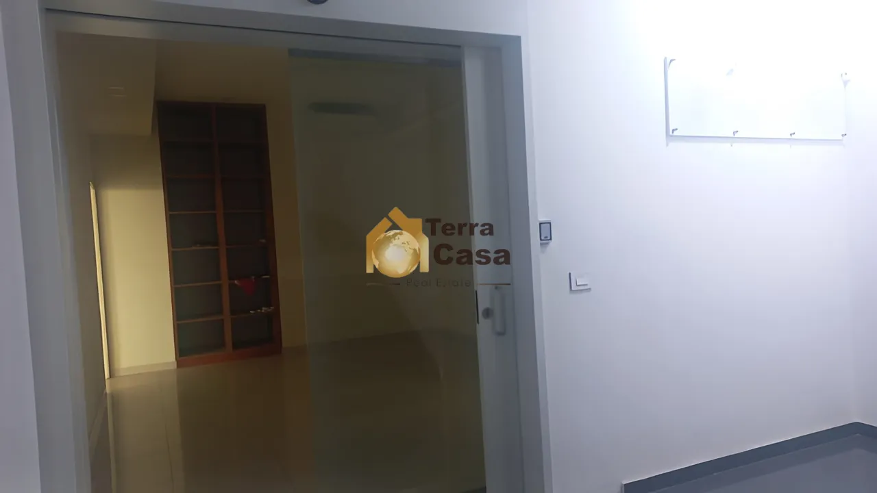 Commercial for rent in El Metn, Lebanon