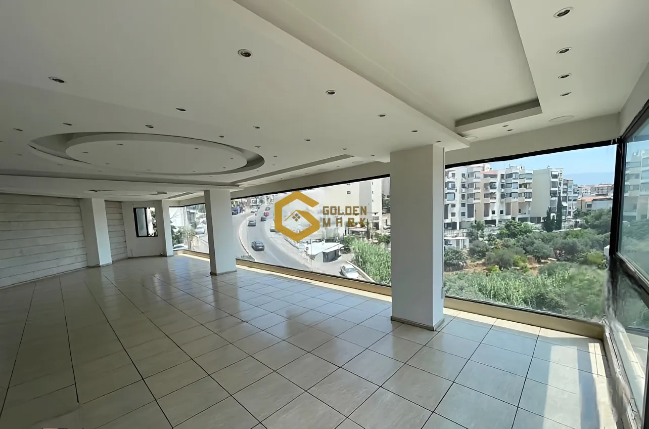 Showroom for Rent in Mansourieh