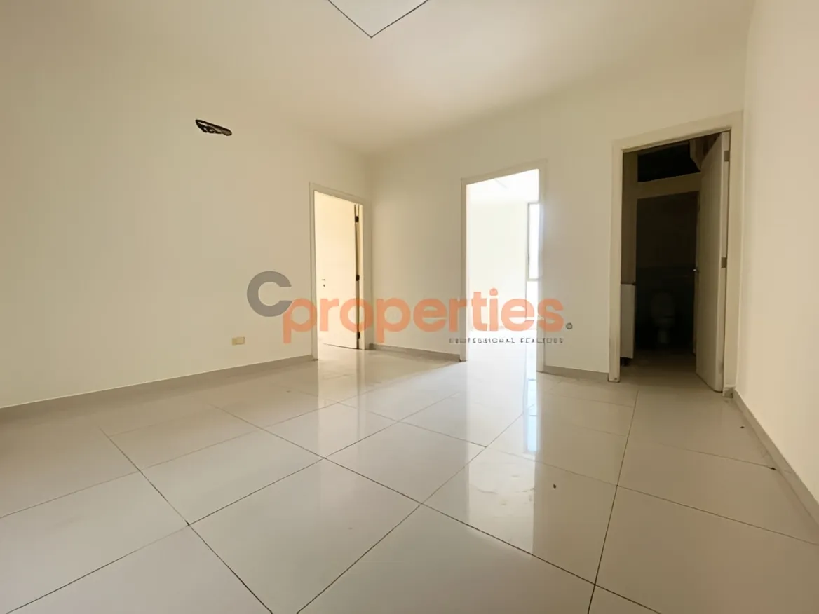 Office for Rent in Kfar Hbab